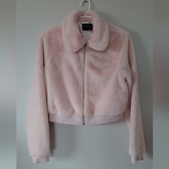 * Forever 21 Fuzzy Cropped Jacket - Picture 1 of 4